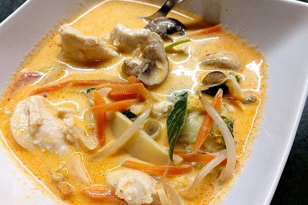 Tom Kha Gai – Famous Chicken Soup with Coconut Milk and Galangal