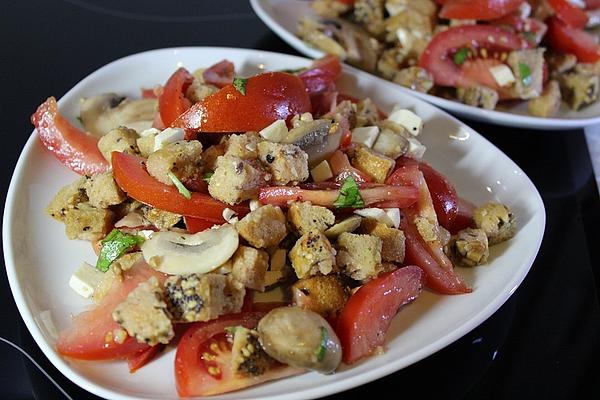 Tomato – Bread – Salad with Mozzarella