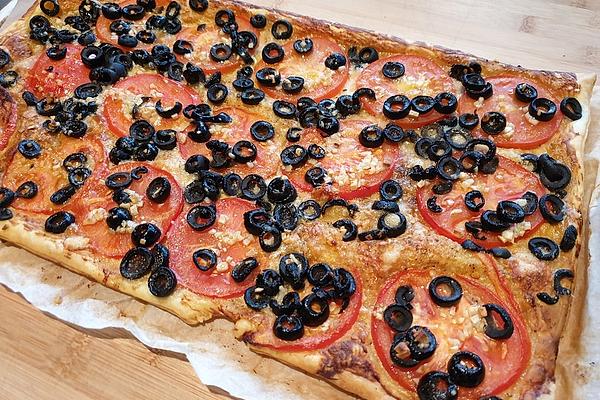 Tomato Tart with Black Olives and Garlic