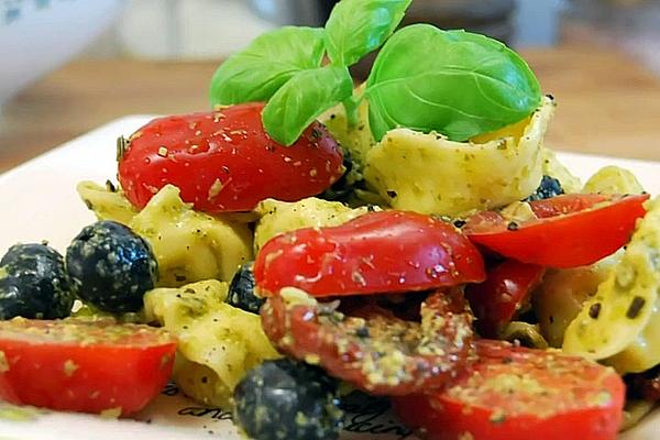 Tortellini Pesto Salad
