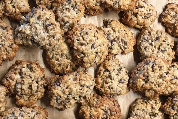 Urmelis Coconut Oatmeal Chocolate Cookies