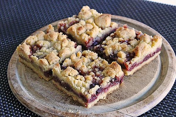 Vegan Crumble Cake