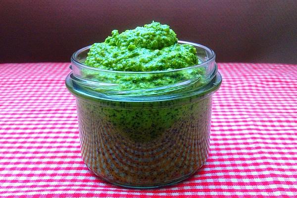 Vegan Rocket and Walnut Pesto