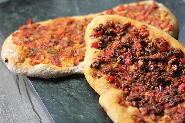 Vegan Turkish Pizza – Sebzeli Lahmacun