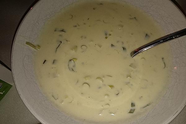 Vegetarian Cheese Soup with Spring Onions