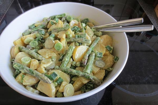 Vegetarian Spring Potato Salad with Lots Of Crunchy Vegetables