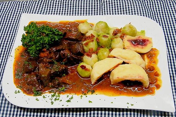 Venison Goulash with Red Wine and Bacon