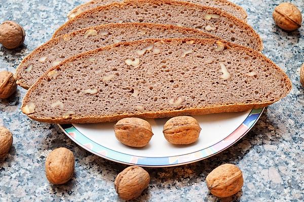 Walnut Bread with Rye and Spelled