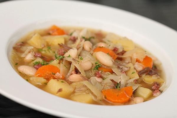 White Cabbage Stew with Beef Brisket and White Beans