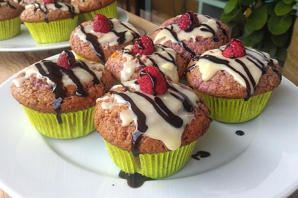 White – Chocolate – Raspberry – Muffins