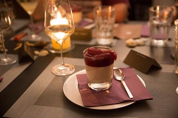 White Gingerbread Mousse with Mulled Wine Bulbs