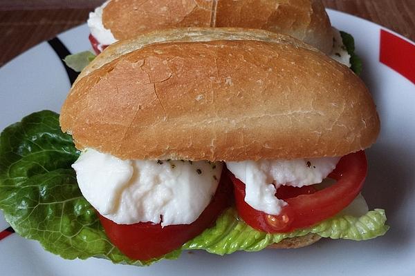 Whole Wheat Rolls with Tomatoes and Mozzarella