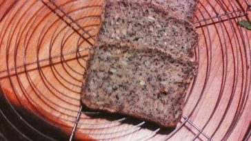 Wholemeal Spelled Bread with Grains