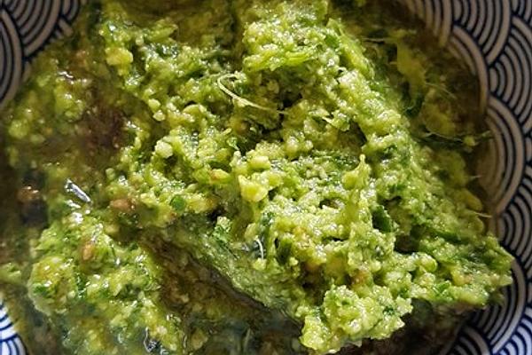 Wild Garlic Avocado Pesto