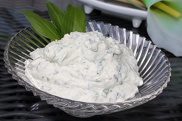 Wild Garlic Quark, Spicy, Very Easy