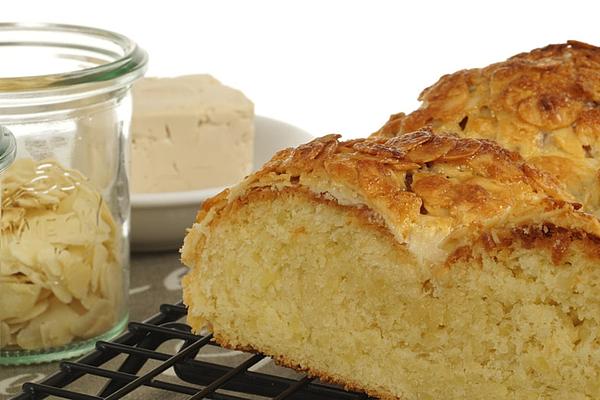 Yeast Braid with Almond Crust