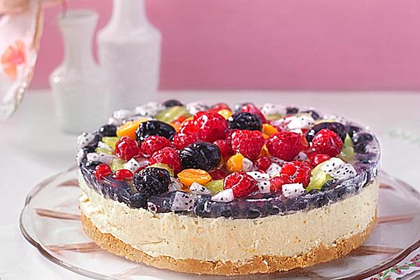 Yogurt Cream Cake with Fresh Fruits