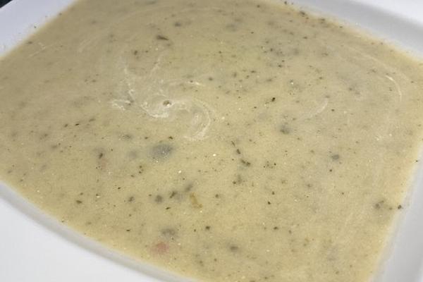 Zucchini – Mascarpone Cream Soup