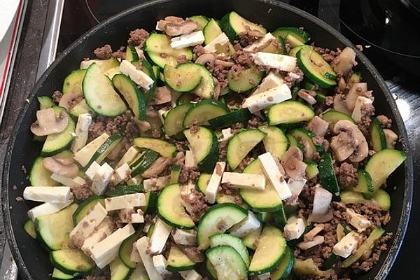 Zucchini Mince Pan with Feta