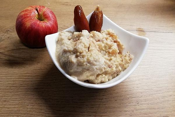 5 Minutes Of Millet with Apples and Dates