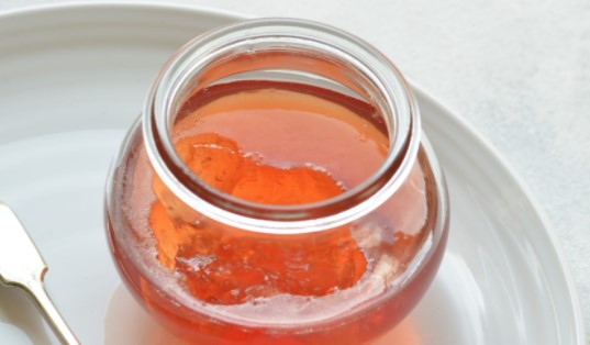 Quince Jelly with Apple, Candied Ginger and Vanilla