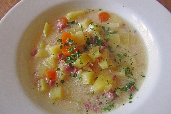 American Potato Soup with Bacon and Sour Cream