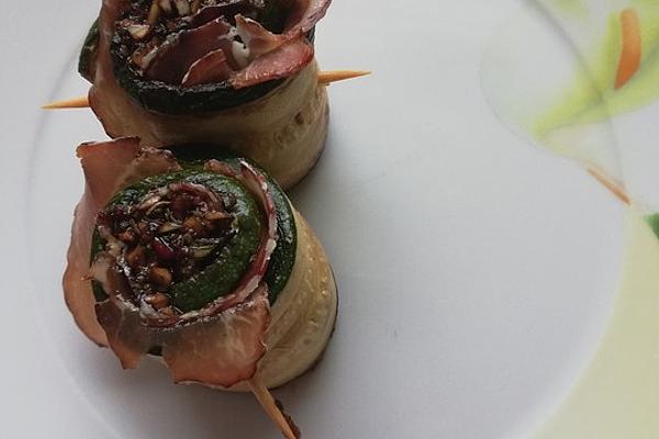 Antipasti Zucchini Rolls with Raw Ham