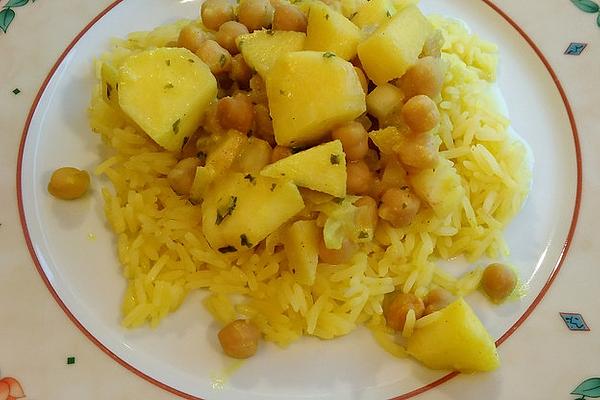 Apple and Chickpea Curry