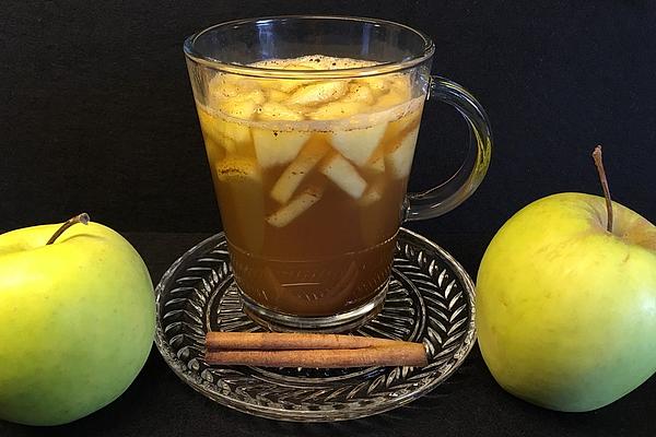 Apple and Cinnamon Punch