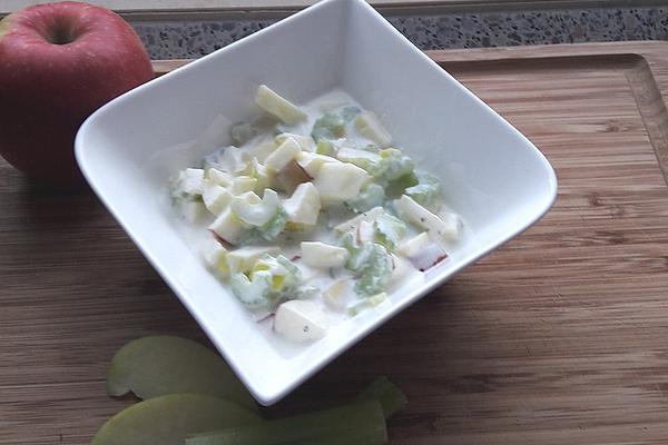 Apple-celery-yogurt Salad