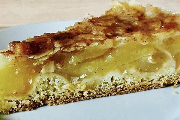 Apple – Champagne – Cake with Almond Crust