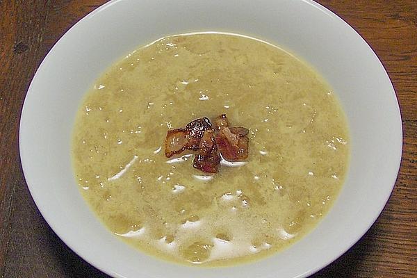 Apple Cream Soup with Curry