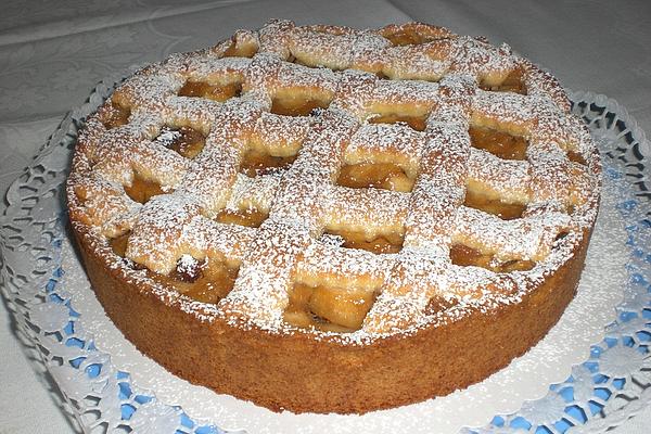Apple – Marzipan Cake with Lattice
