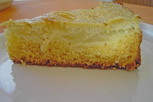 Apple – Marzipan Cake with Vanilla – Sour Cream
