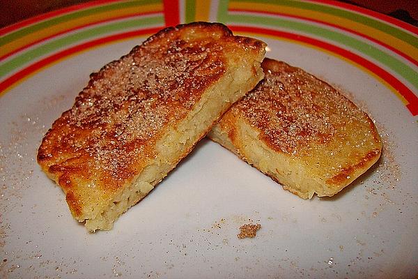 Apple Pancakes with Maple Syrup