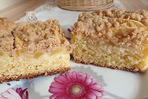 Apple Pie with Cinnamon Crumble