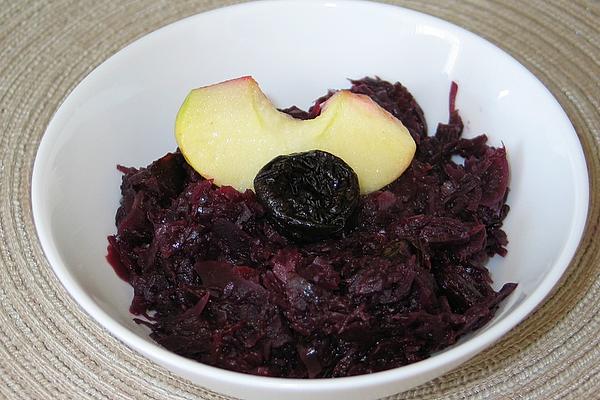 Apple – Plums – Red Cabbage
