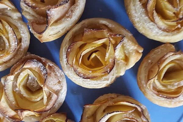Apple Roses with Vegan Puff Pastry