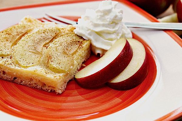 Apple Sheet Cake with Pudding
