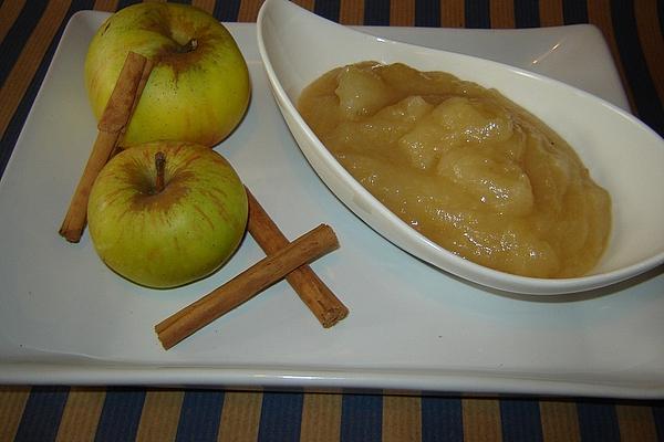 Applesauce Without Any Added Sugar