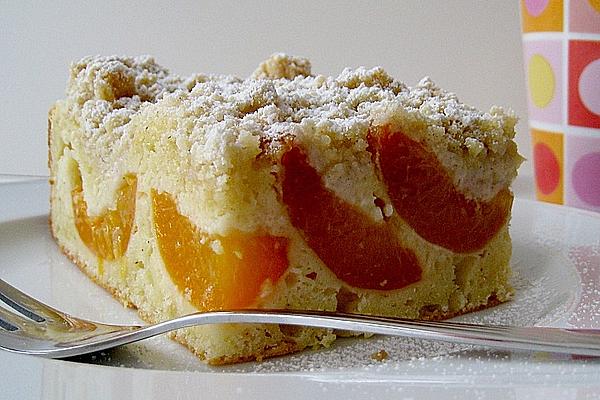 Apricots – Cream Cake with Fine Sprinkles