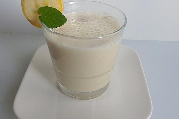 Aromatic Banana Milkshake