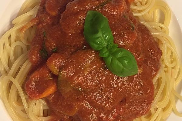 Arrabiata Tomato Sauce with Vegetables and Pasta