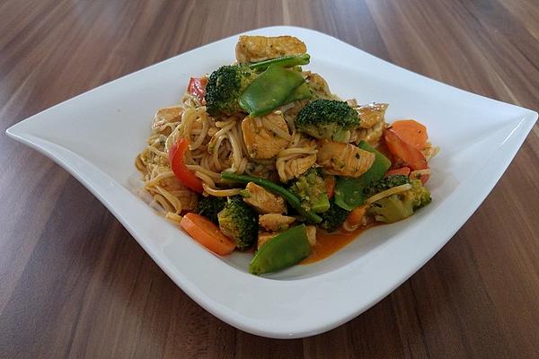 Asian Pan with Egg Noodles and Vegetables