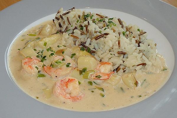 Asparagus and Prawns in Coconut Milk Sauce from Wok