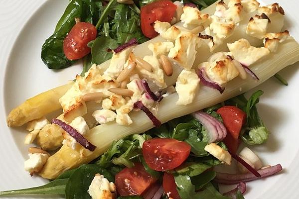 Asparagus on Rocket and Tomato Salad with Feta and Strawberries