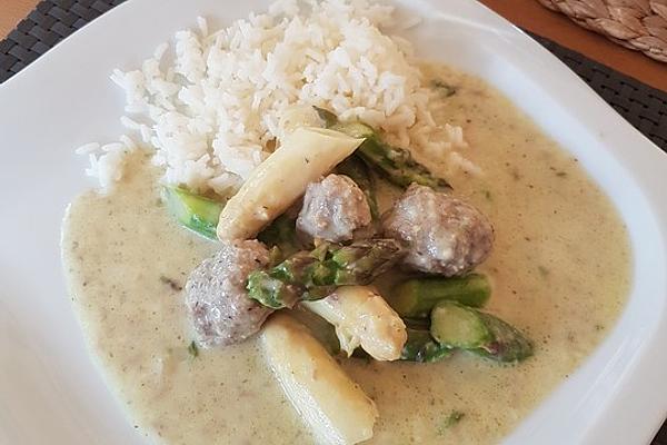 Asparagus Ragout with Meatballs