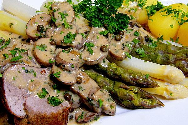Asparagus with Pork Tenderloin and Mushroom Sauce