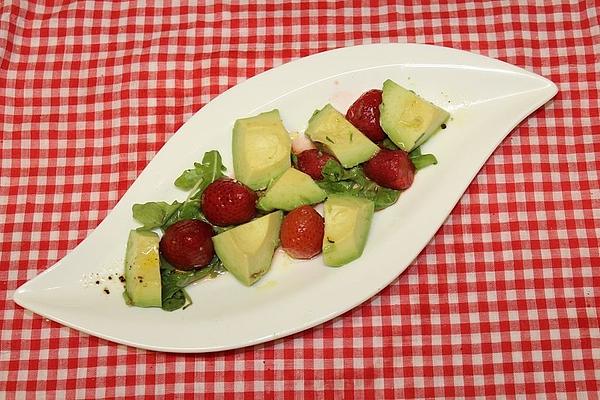 Avocado and Strawberry Salad