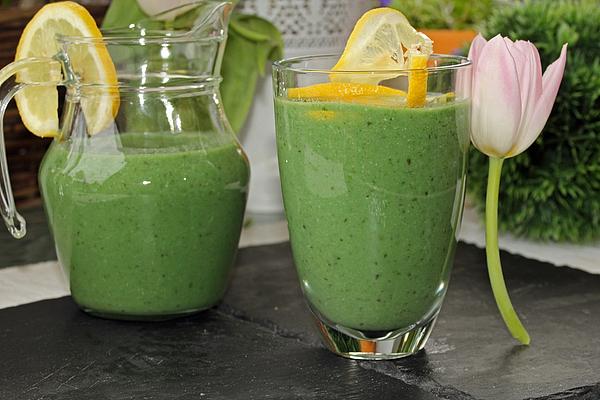 Avocado Spirulina Smoothie